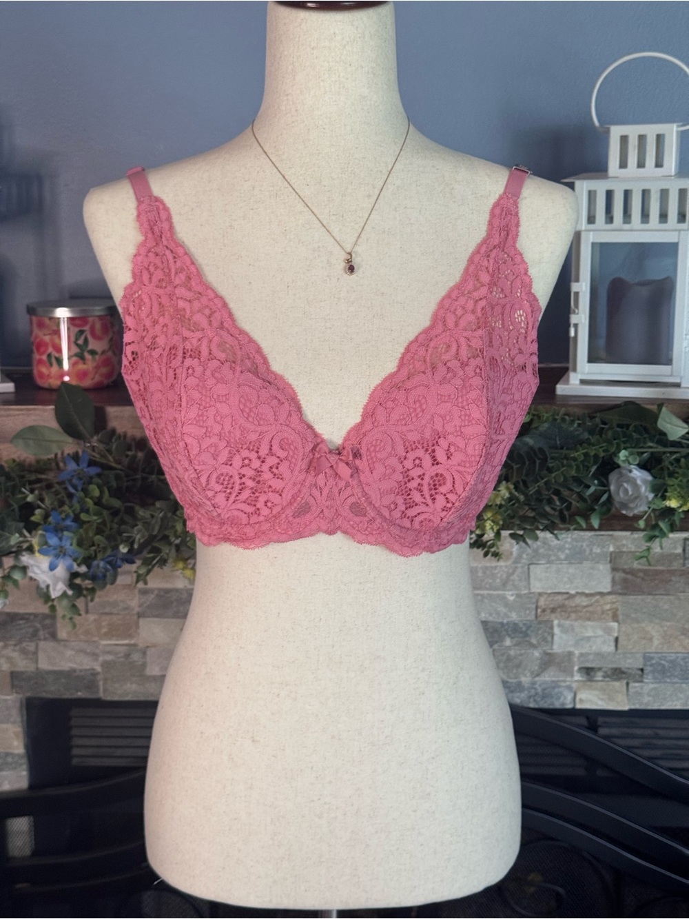 NWT Victoria's Secret Body by Victoria Lined Demi Lace Bra 38C Pink